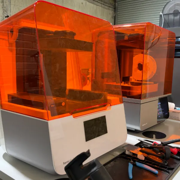 Formlabs Form 3 and Form 4 resin 3D printers in the MDIN workshop